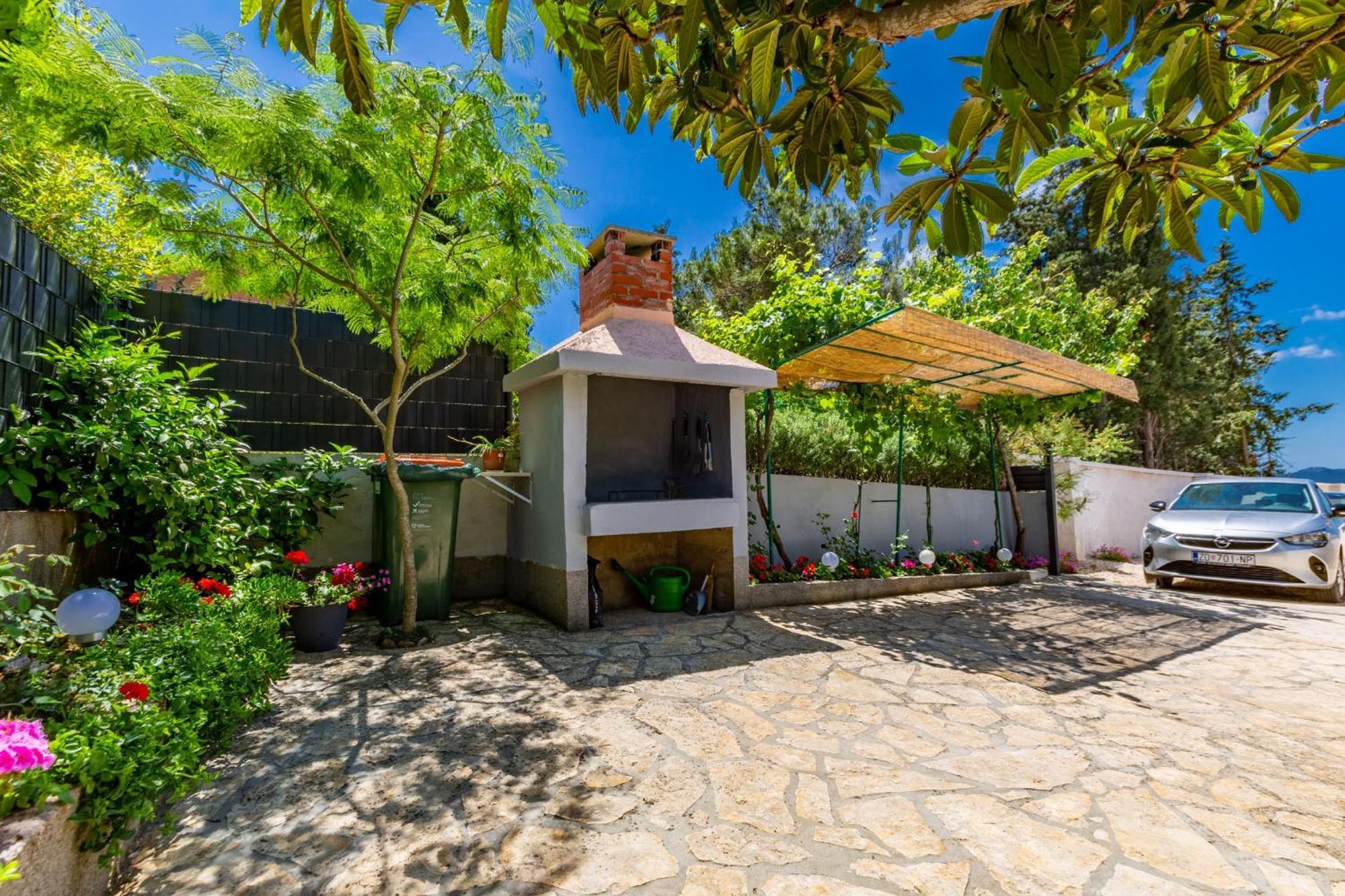 Holiday Home Flora Zadar Ngoại thất bức ảnh