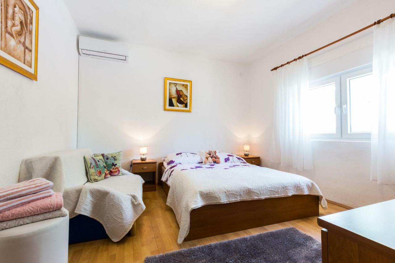 Holiday Home Flora Zadar Ngoại thất bức ảnh